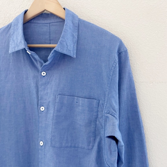 Lululemon All Town Buttondown Shirt Mens Med Blue Collared Classic Work Casual - Picture 9 of 12